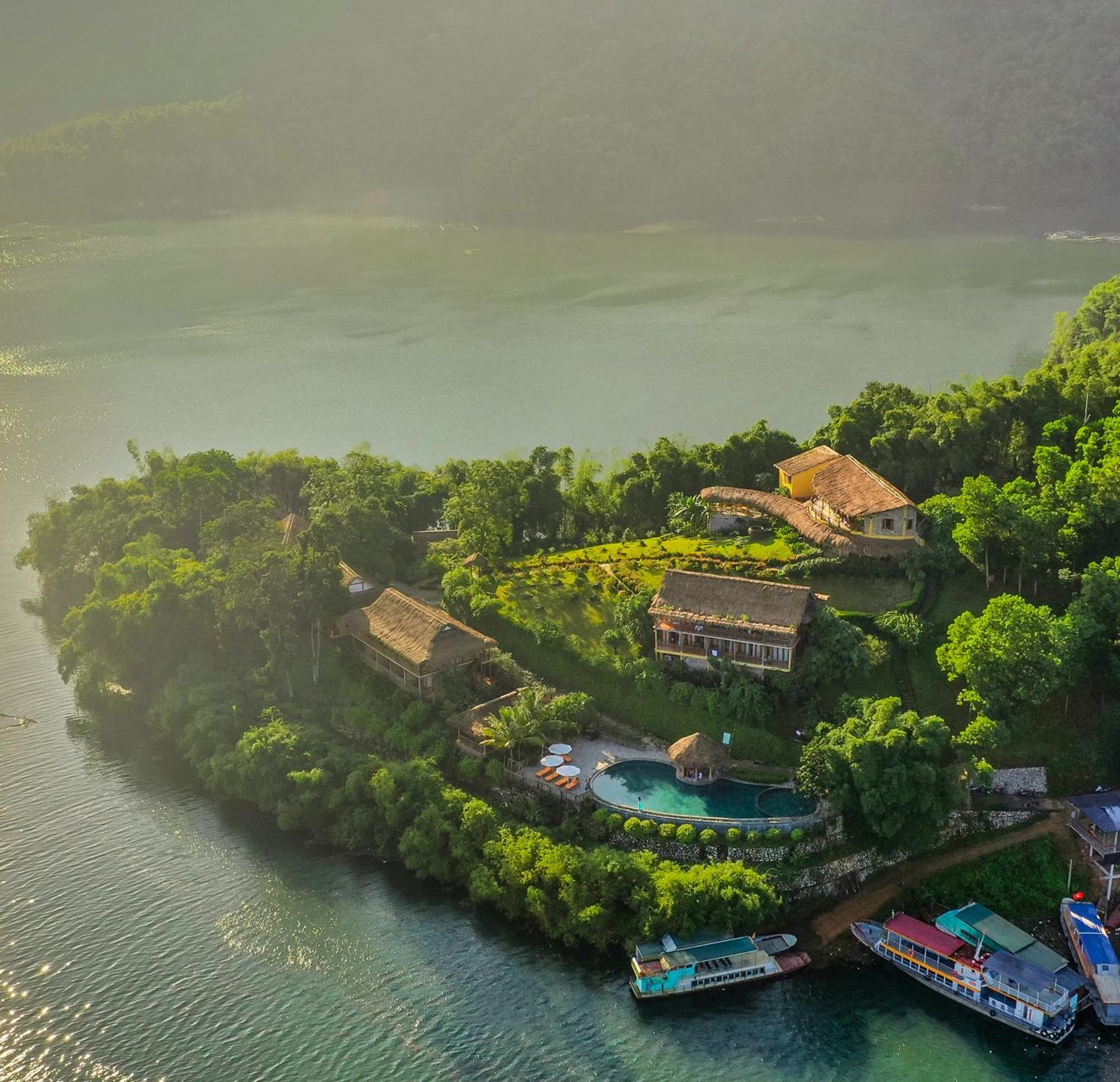 Mai Chau Hideaway Lake Resort Buitenkant foto